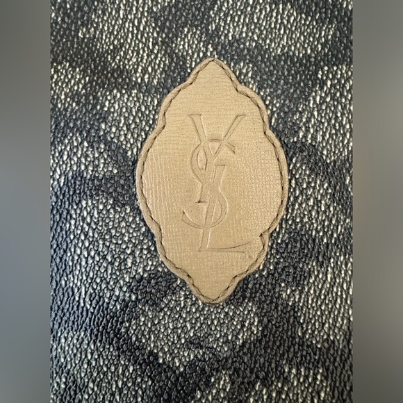 Yves Saint Laurent Clutch - Picture 6 of 15